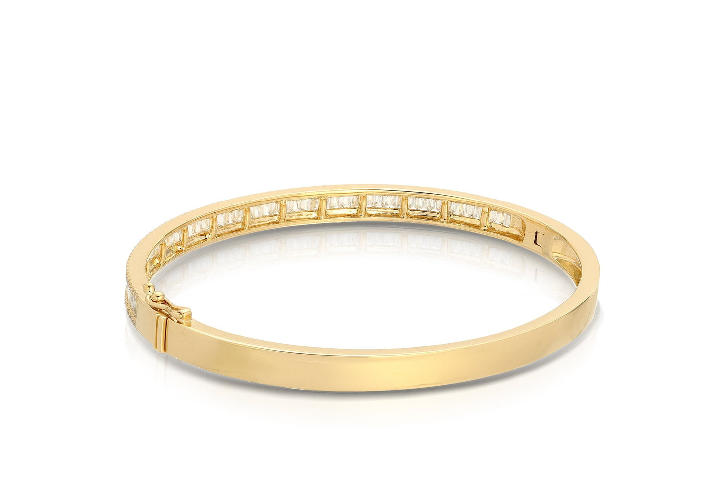 14k Yellow Gold Diamond Pave and Diamond Baguette Bangle