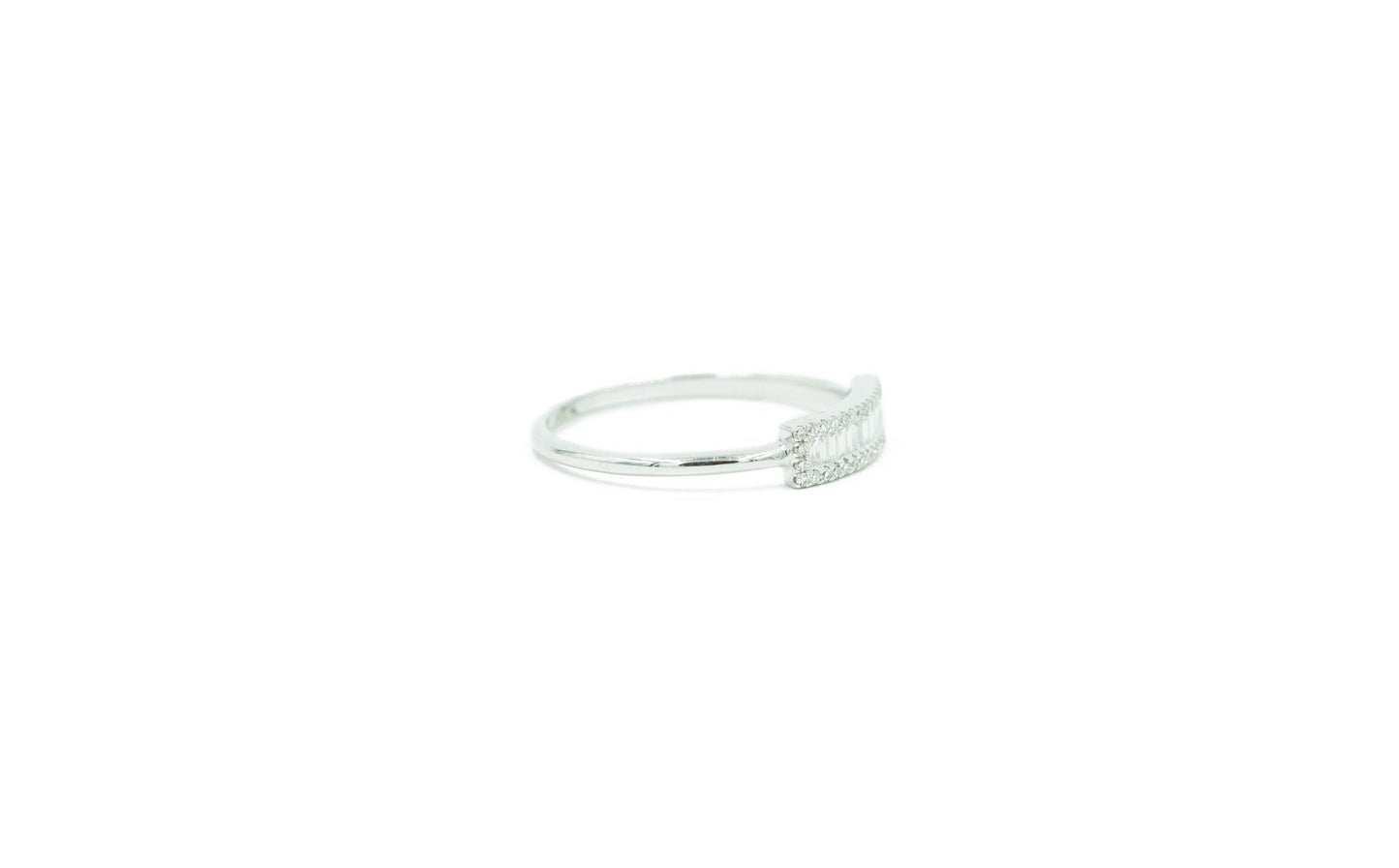 14KT White Gold Diamond Pave and Diamond Baguette Ring