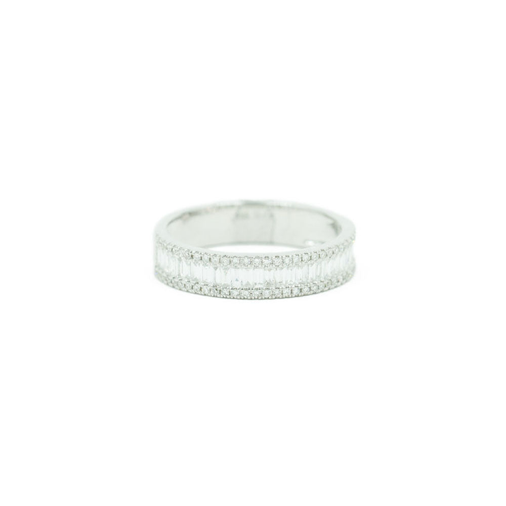 14KT White Gold Diamond Pave and Diamond Baguette Ring